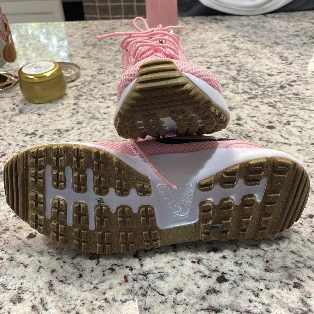 Women’s Nike golf shoes roshe pink - Picture 8 of 8